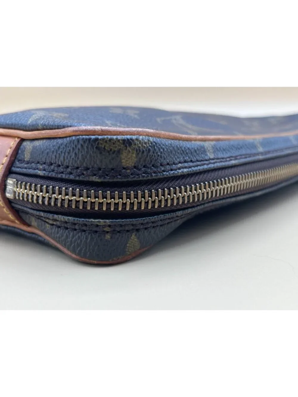 Louis Vuitton Monogram Pochette Marly Dragonne GM Clutch Wristlet M51825 France